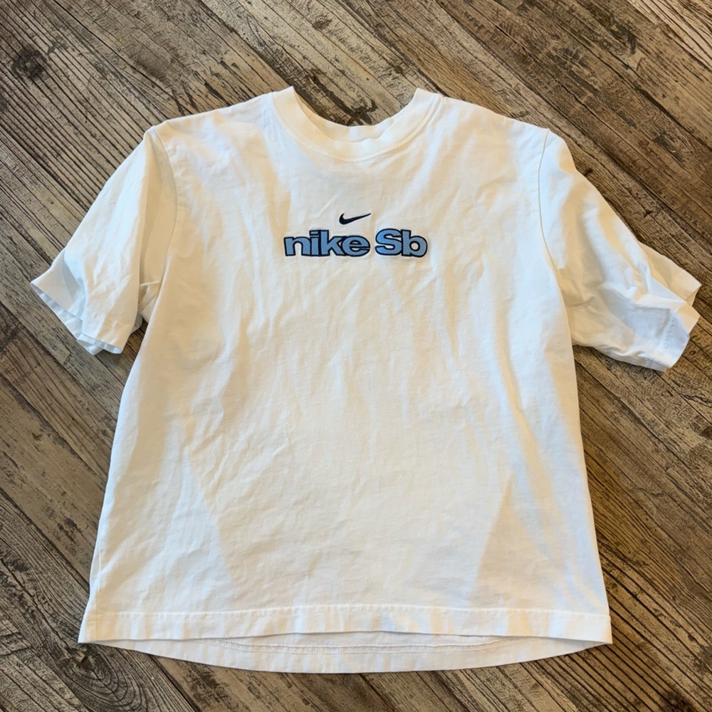 Nike Women’s tee